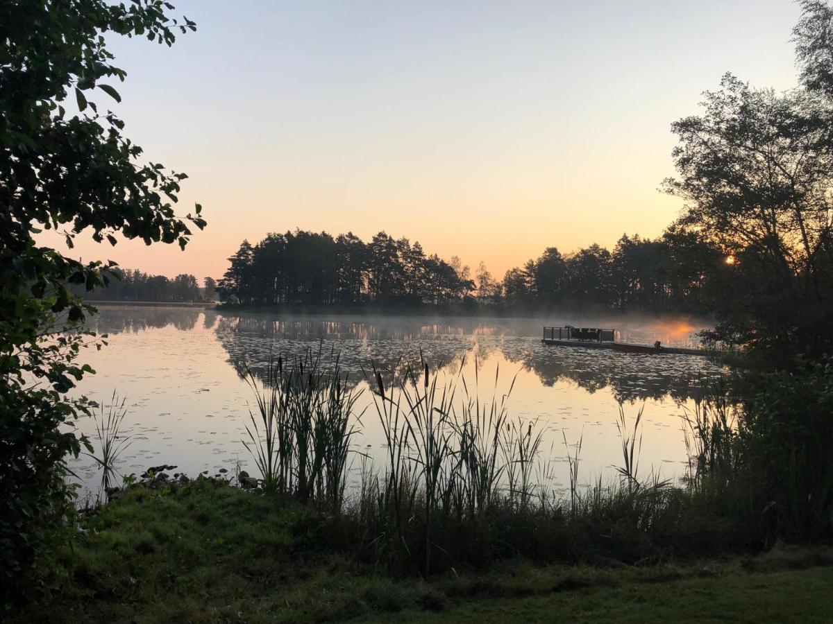 Naturskoent Boende Vid Sjoe Skånes Fagerhult Eksteriør bilde